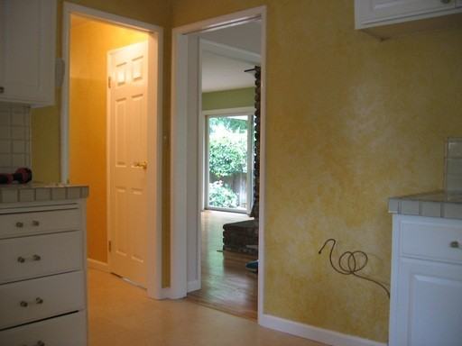 5683 Brookhurst Ct - Photo 3 of 10