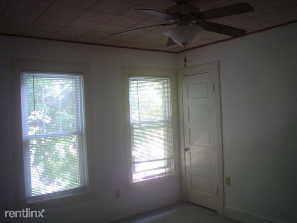 114 N 5th St #2 - Photo 3 of 5