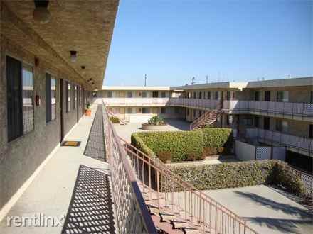 13930 Chadron Ave - Photo 2 of 3