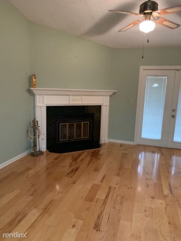 85 Debarry Ave 3041 - Photo 2 of 17