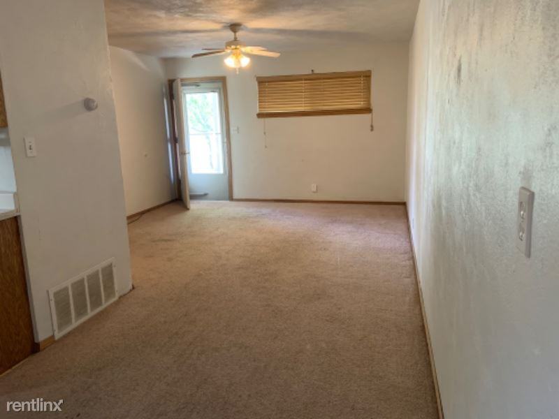 530 S Seward Ave - Photo 2 of 10