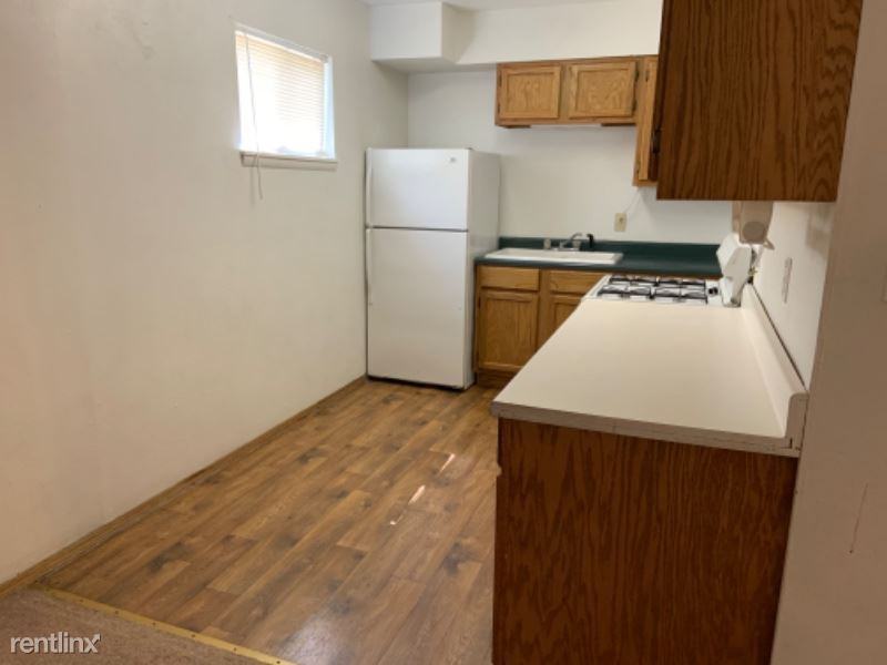 530 S Seward Ave - Photo 3 of 10