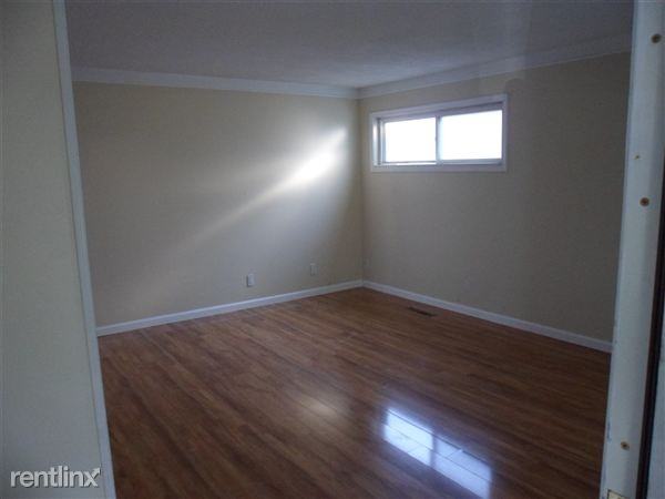 8369 Dale - Photo 3 of 10