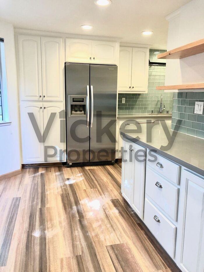 127 Vista Hermosa - Photo 3 of 19