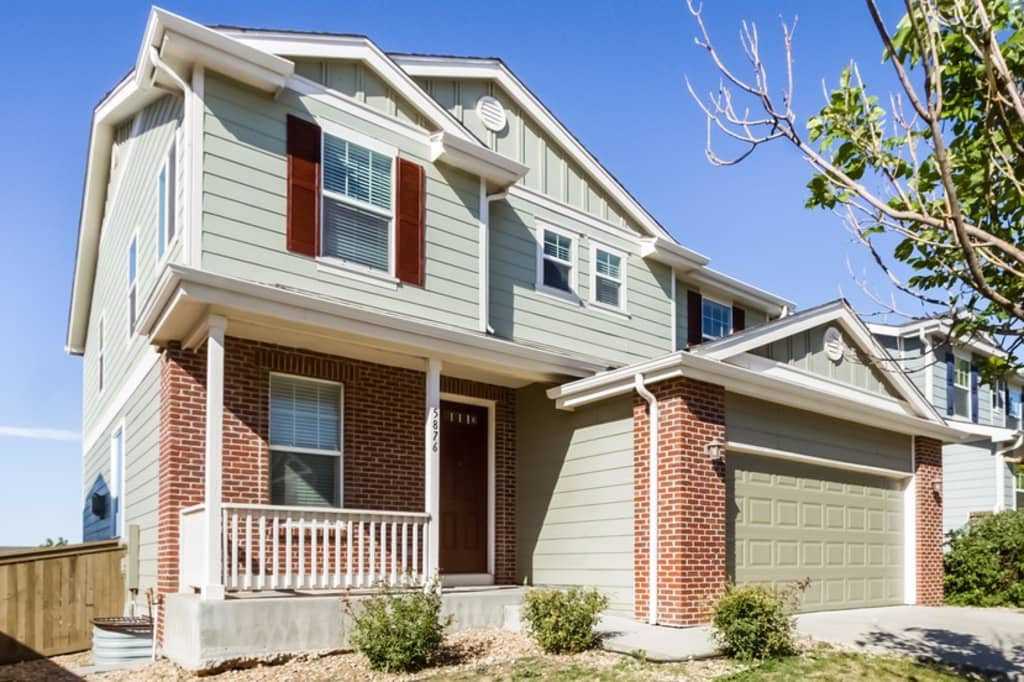 5876 Raleigh Cir - Photo 2 of 31