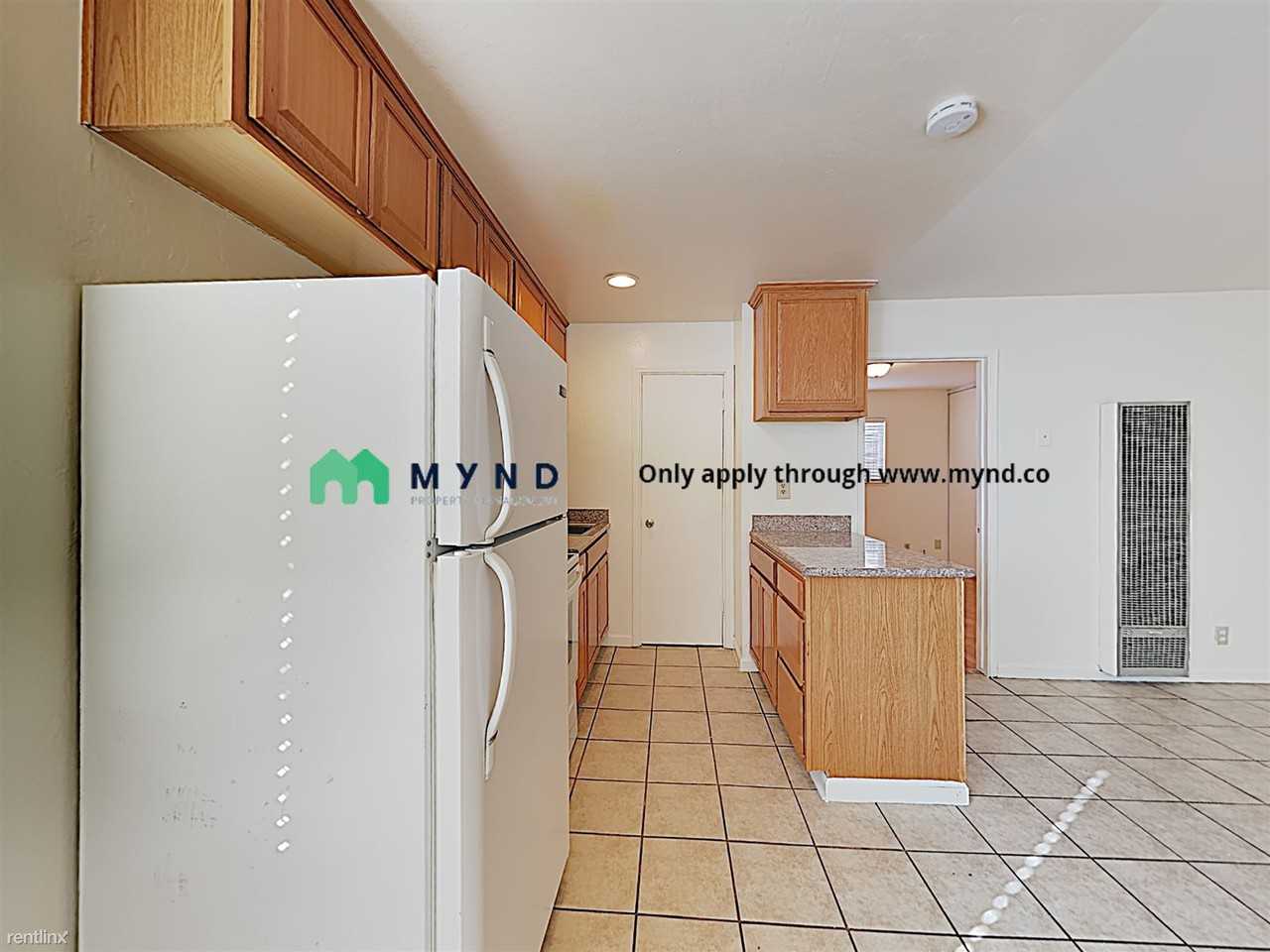 351 N 8th St - Photo 2 of 10