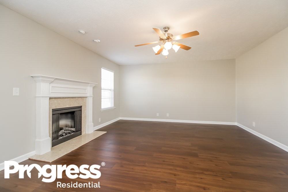 8924 Ristau Ct - Photo 3 of 15