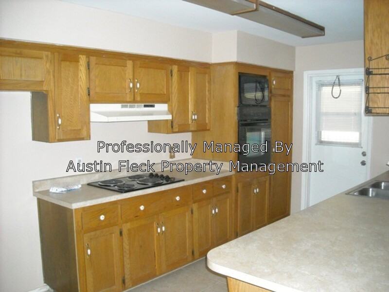 2140 E. Gemini Dr. - Photo 2 of 8