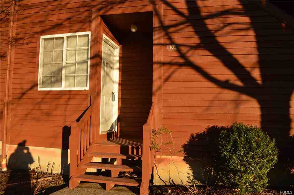 101 Ridgetop Lane - Photo 2 of 21