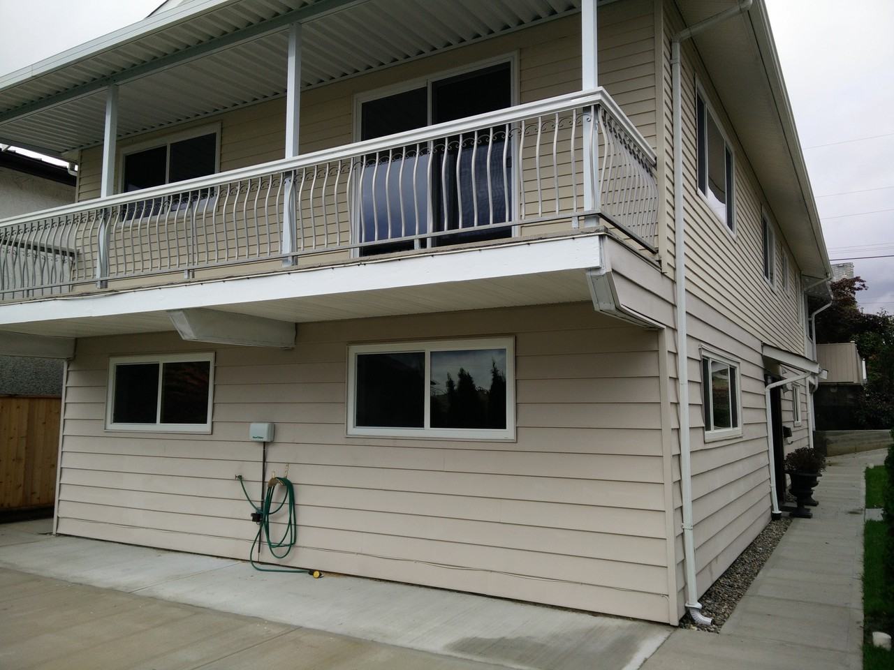 Slocan St & E 6th Ave Ground Flr, Vancouver, BC V5M 4H9 3 Bedroom