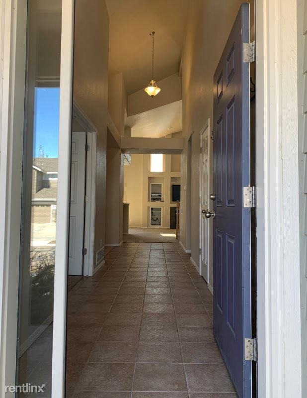 2239 Fossil Creek Pkwy - Photo 2 of 28