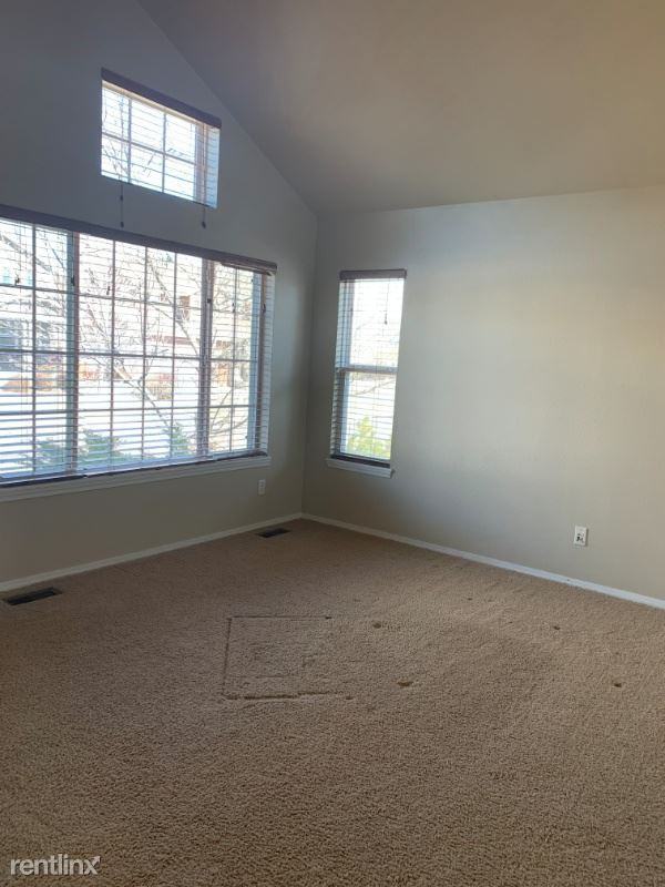 2239 Fossil Creek Pkwy - Photo 3 of 28