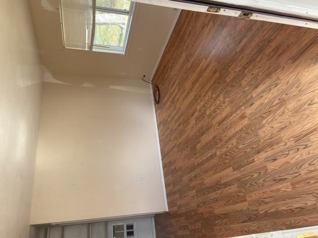 807 Walnut St - Photo 3 of 14