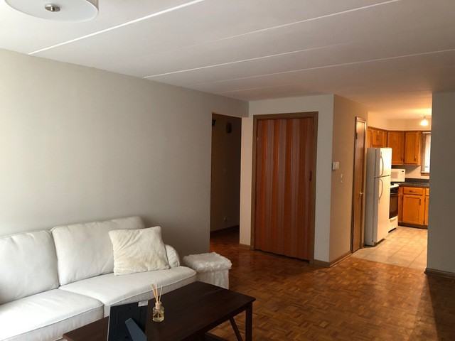 5237 N East River Rd #2M - Photo 3 of 19