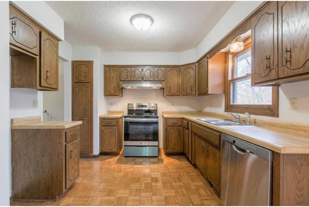 432 Birch St - Photo 2 of 23