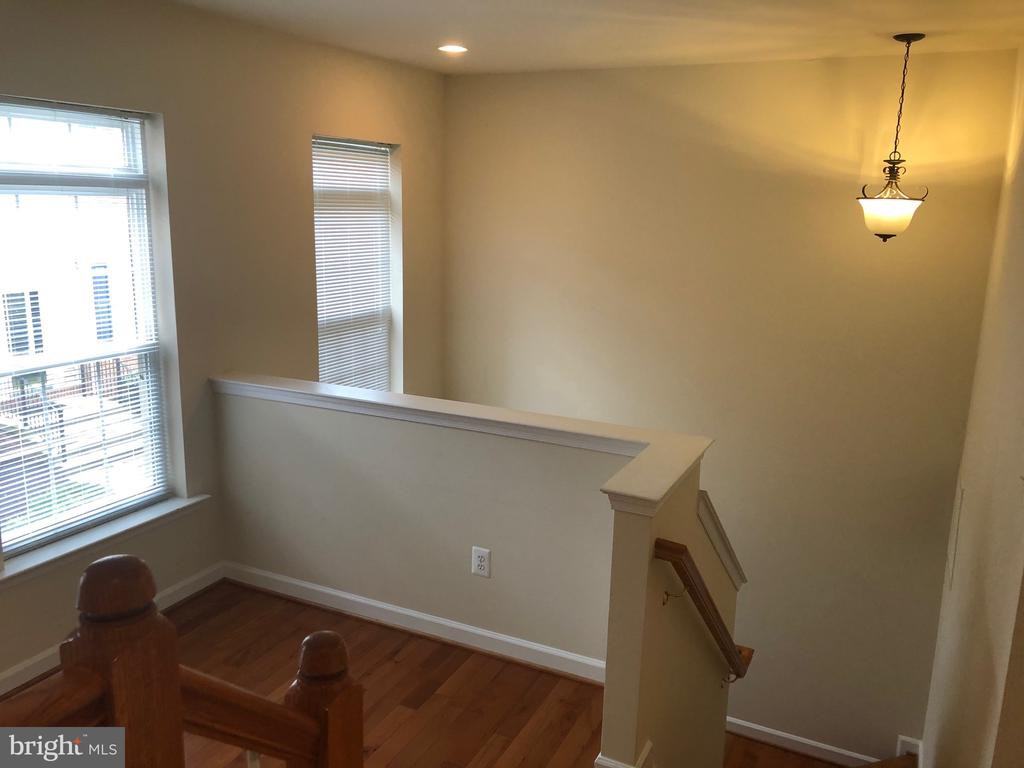 5544 Lanier Ave - Photo 3 of 22