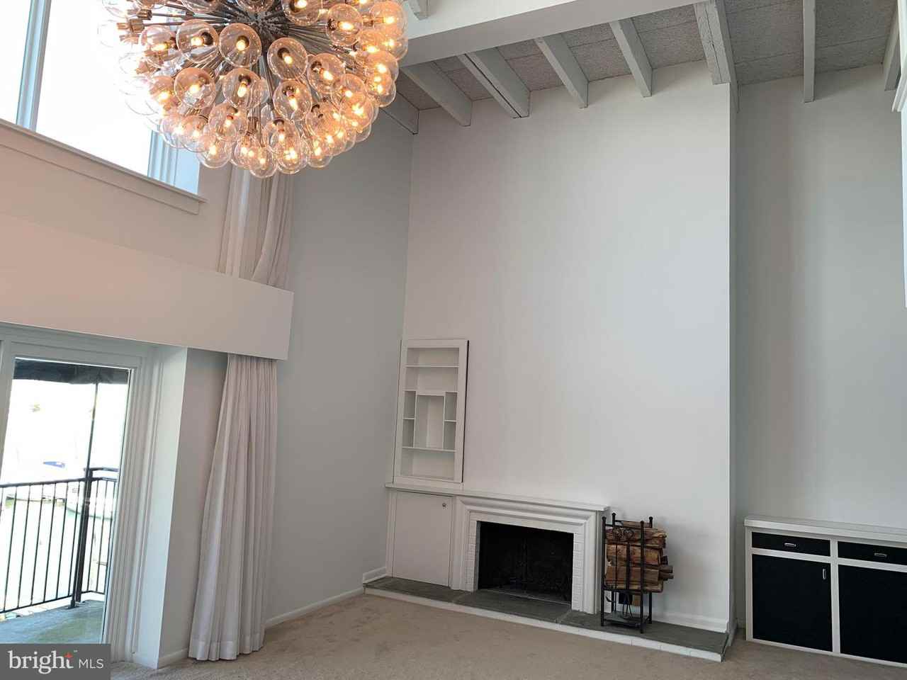 312 Severn Avenue Unit E412 - Photo 3 of 7