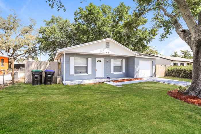 3395 Harry Street - Photo 2 of 15