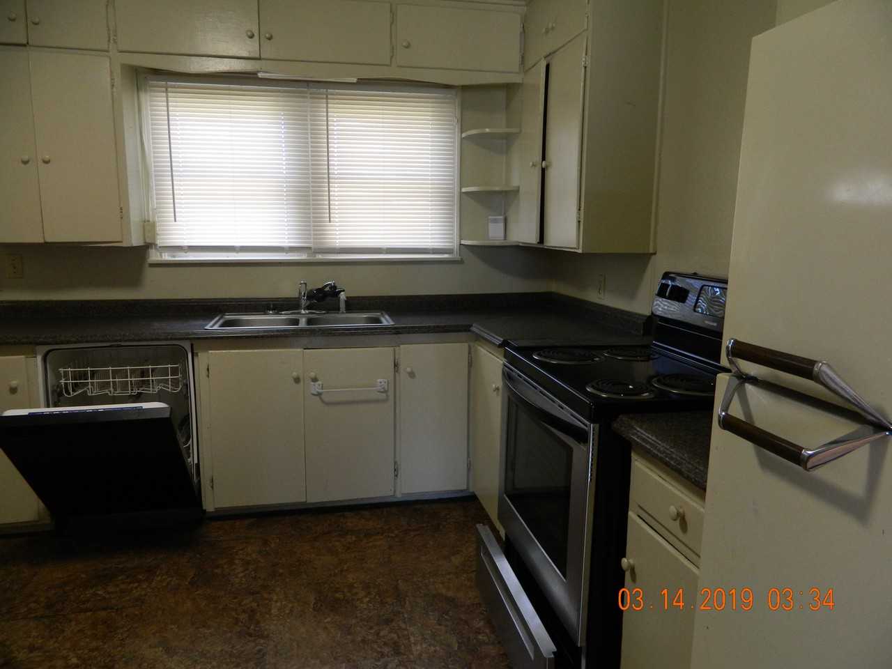 2806 38th Street - Photo 3 of 15