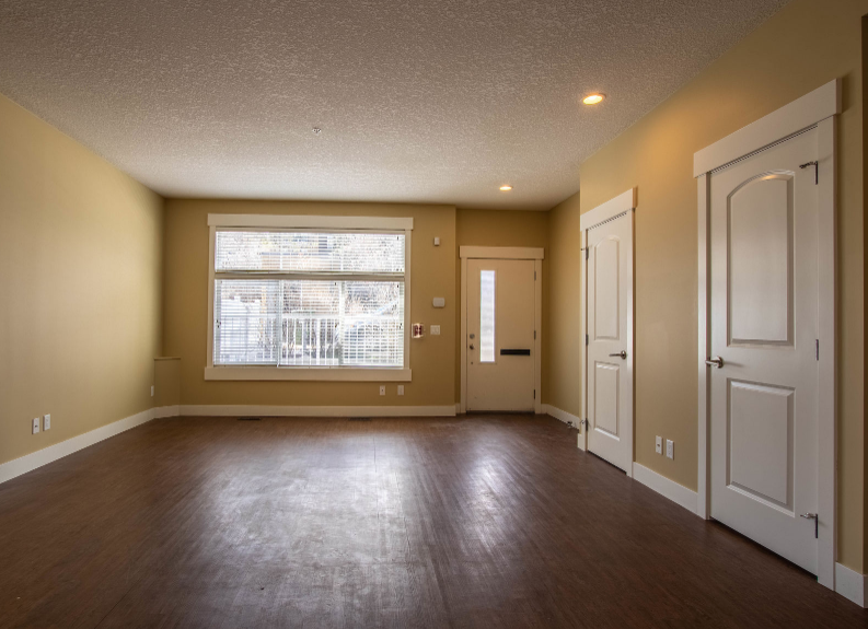 Huge!! 4Bedroom, 3 Full Bath Townhouse in Bankview! Apartments 2306 17A Street Southwest