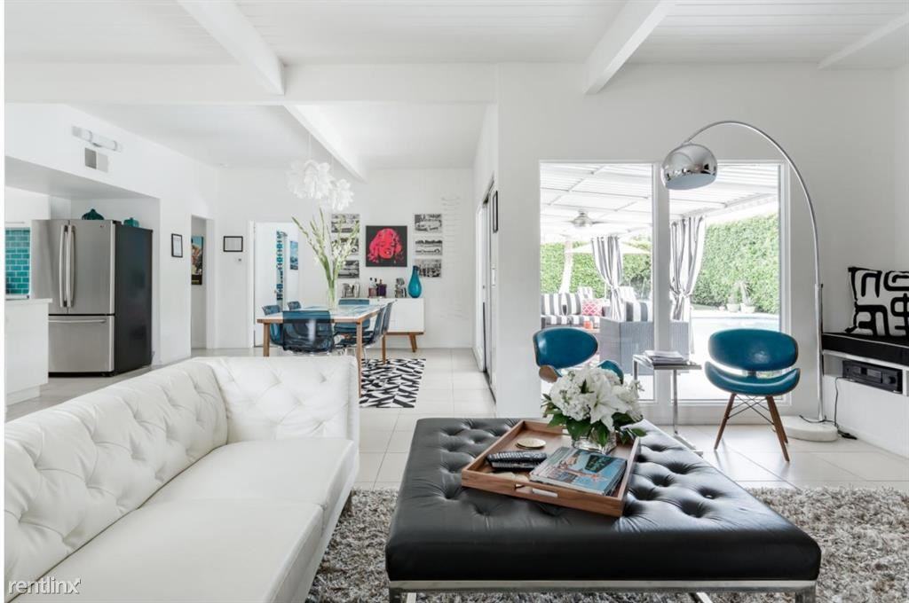 668 N Farrell Dr - Photo 3 of 10