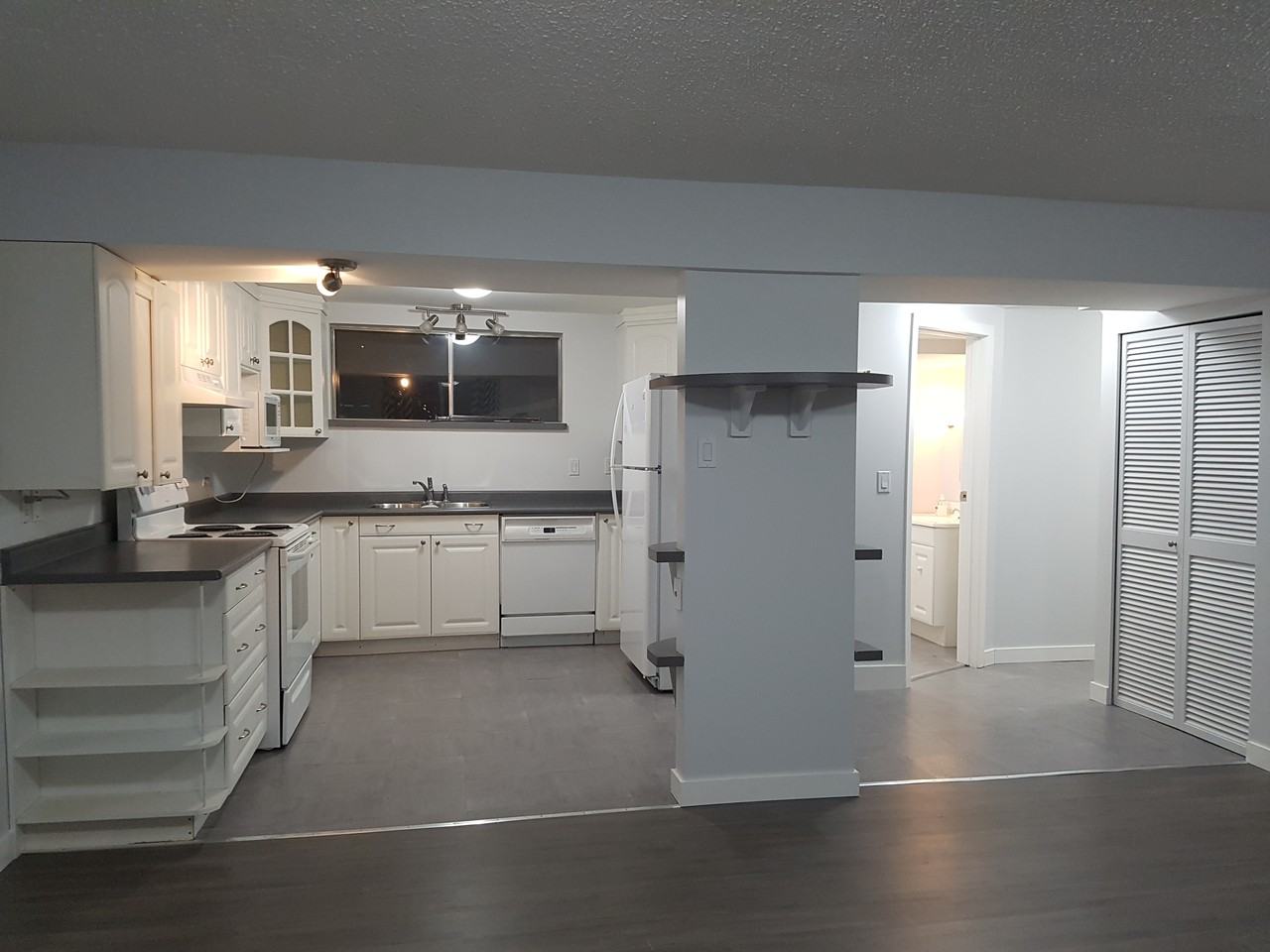 6715 32 Avenue Northwest - Photo 3 of 14