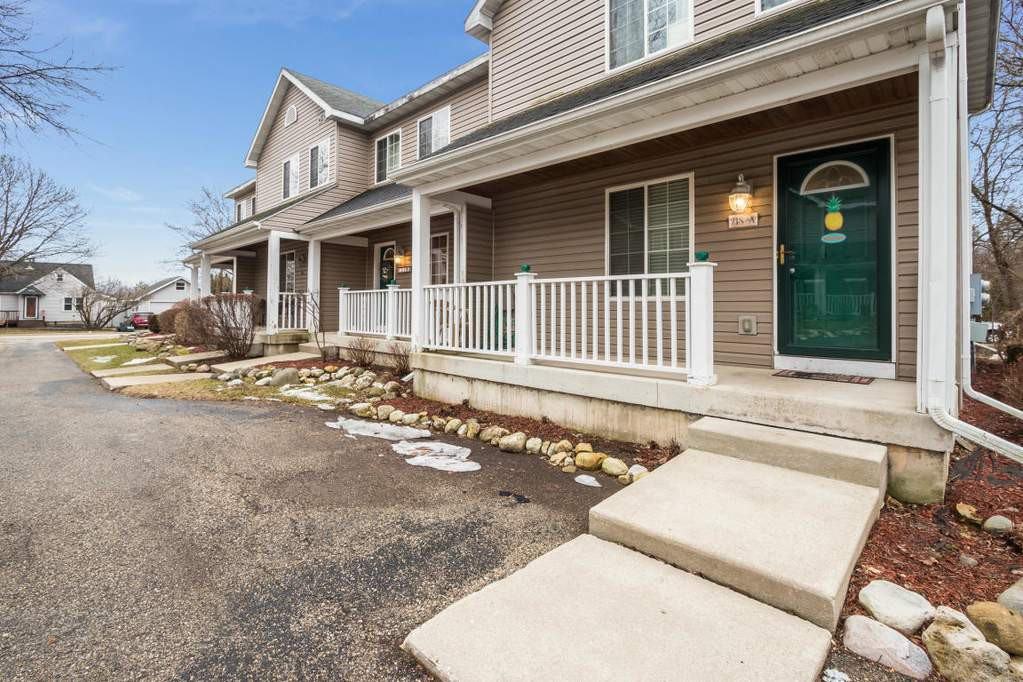 218 Elmhurst #A - Photo 3 of 22