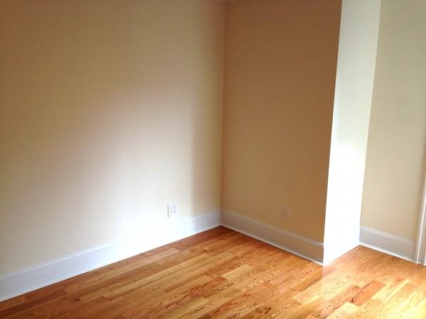 380 S 4th St #9 - Photo 2 of 5