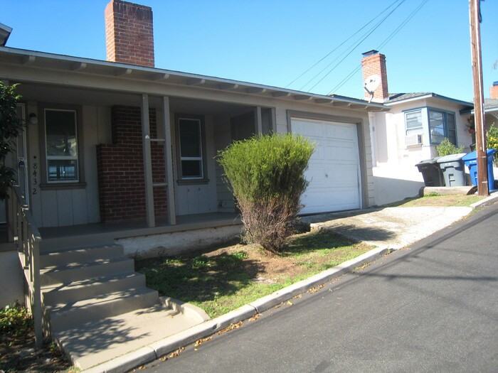 8432 Sunrise Avenue - Photo 2 of 12