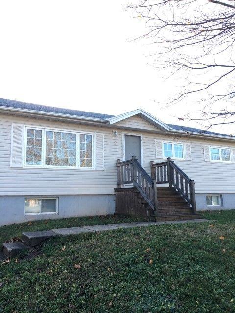 5 Rebecca Avenue - Photo 3 of 14