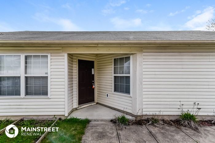 4206 Village Trace Boulevard - Photo 3 of 16