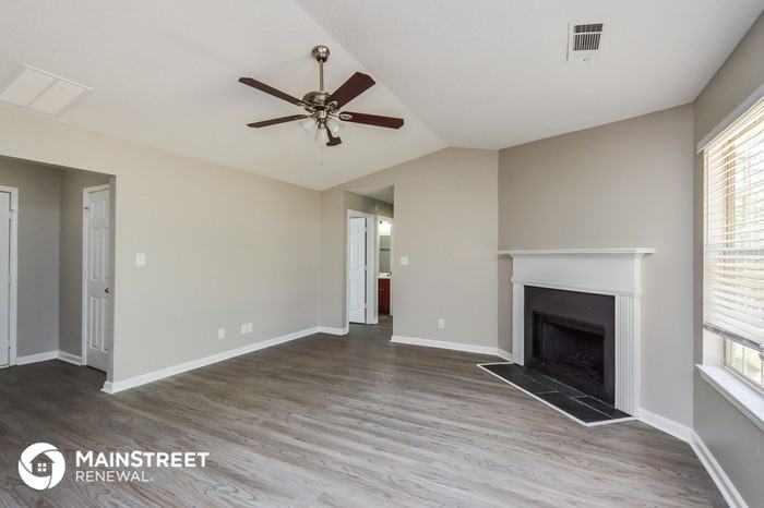 115 Honey Lane - Photo 3 of 16