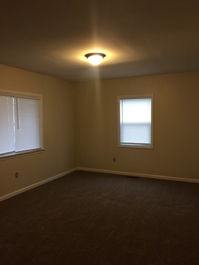 1935 Republic Avenue - Photo 2 of 4