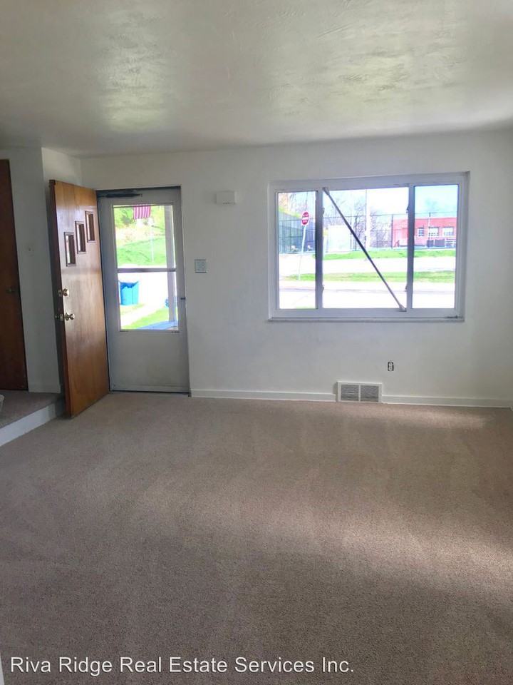 1752 Pioneer Avenue Apartments in Brookline, Pittsburgh, PA 15226 Zumper