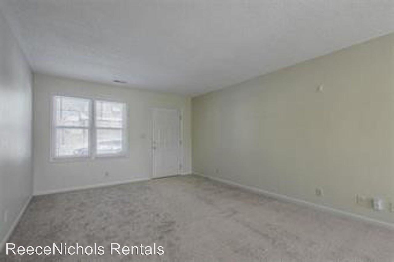 1101 W 41st Ter - Photo 3 of 6