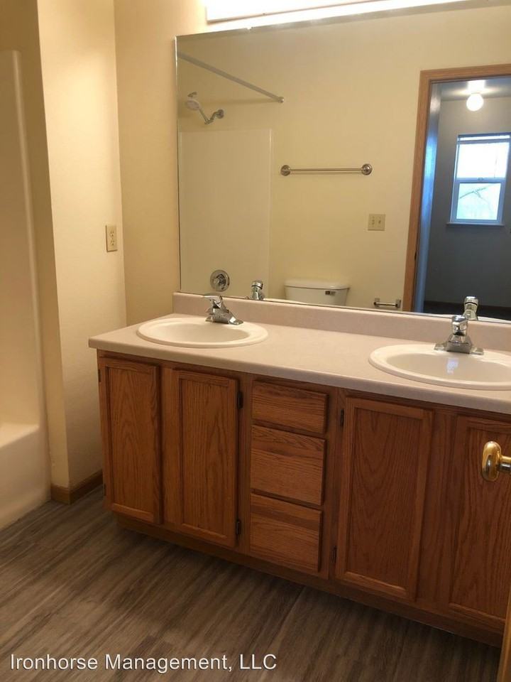 2401 Wheeler Drive - Photo 3 of 23