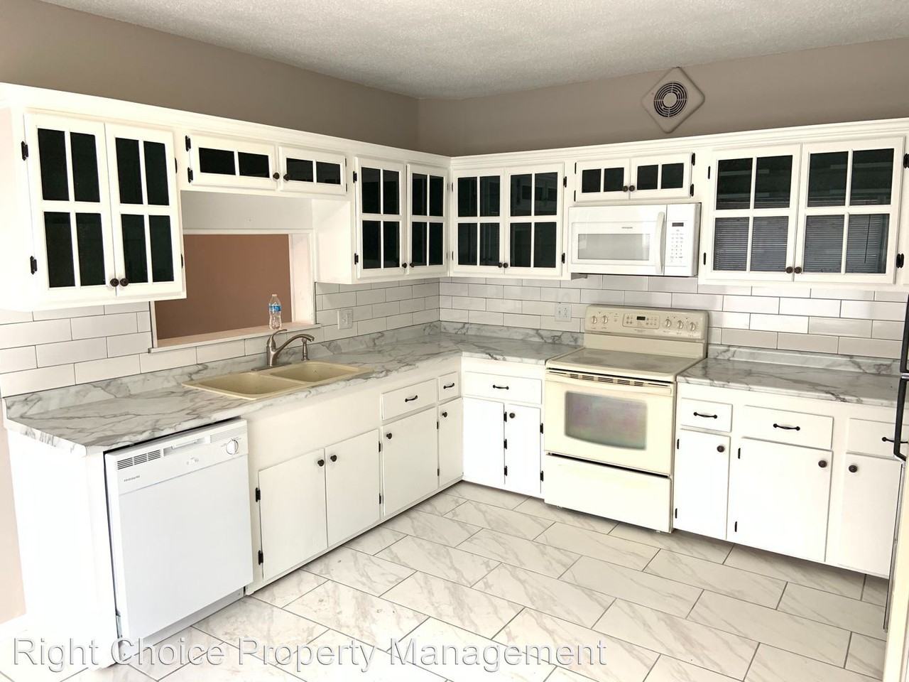 708 Powell - Photo 2 of 20