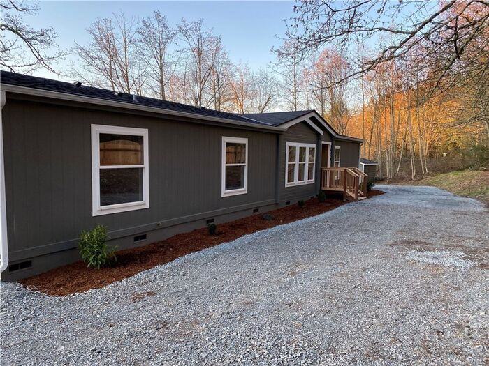 36410 Meridian East - Photo 2 of 21