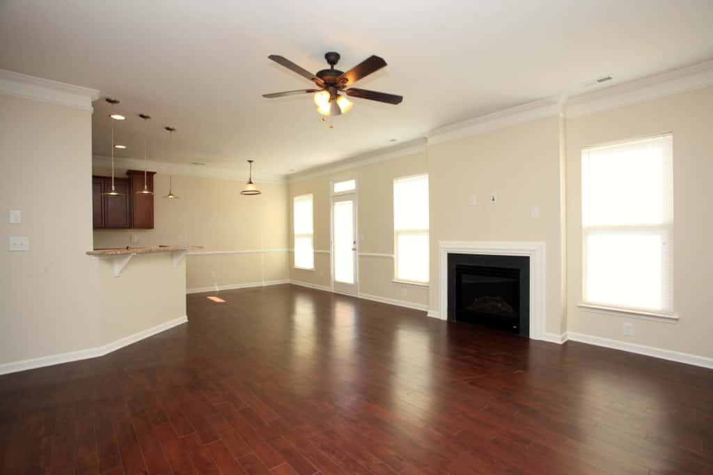 246 Elrosa Rd - Photo 3 of 22