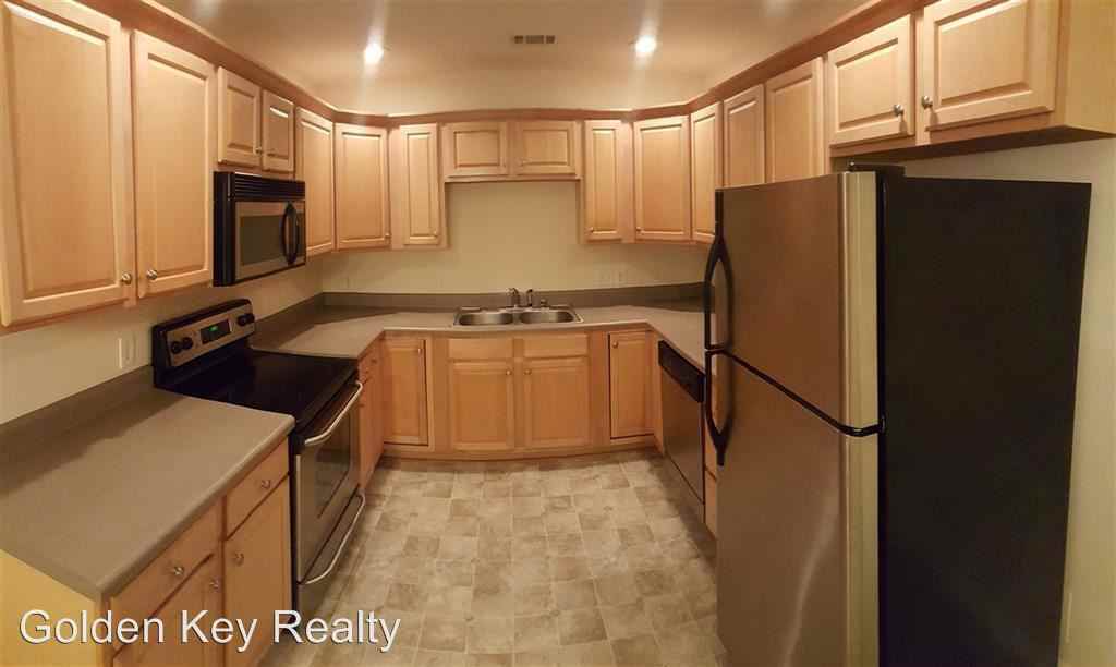 101 Monticello Drive - Photo 3 of 20