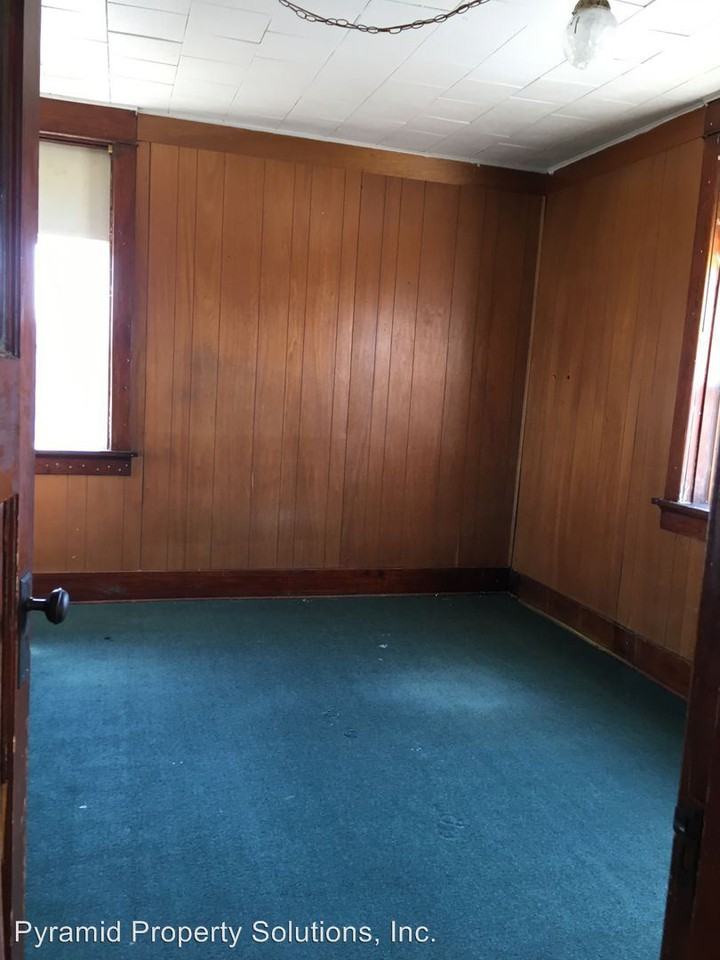 135 West Main St - Photo 3 of 12