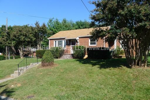 827 Marston St - Photo 2 of 13