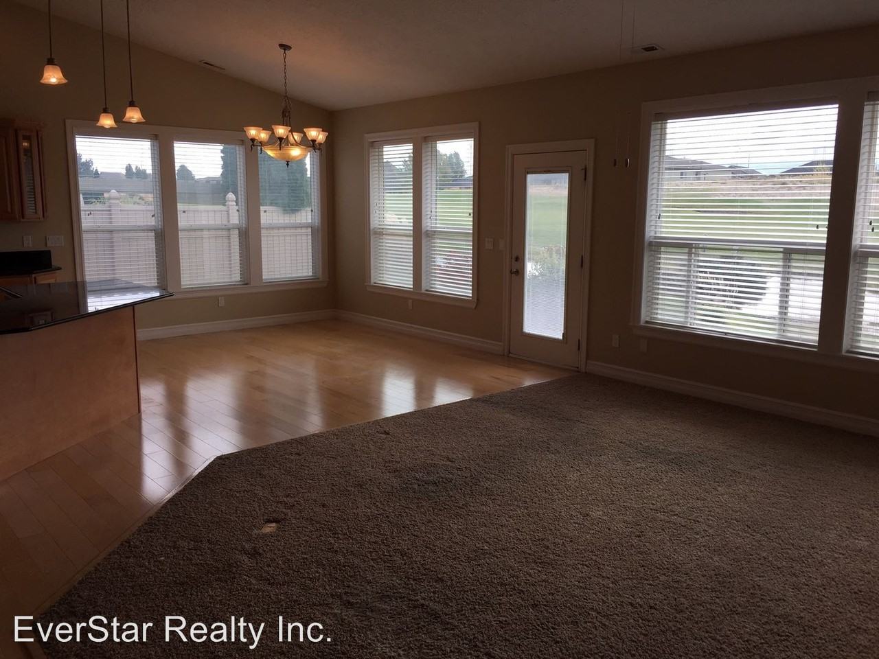 2607 Stonecreek Drive - Photo 3 of 18