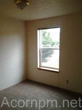 261 D St - Photo 3 of 9