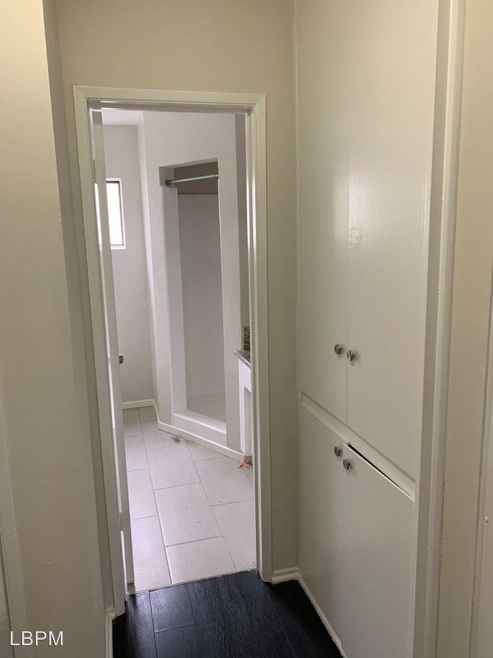 5535 Carlton Way - Photo 3 of 10