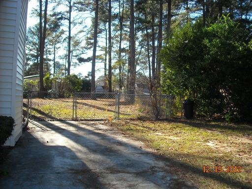 4072 Melrose Dr - Photo 2 of 16