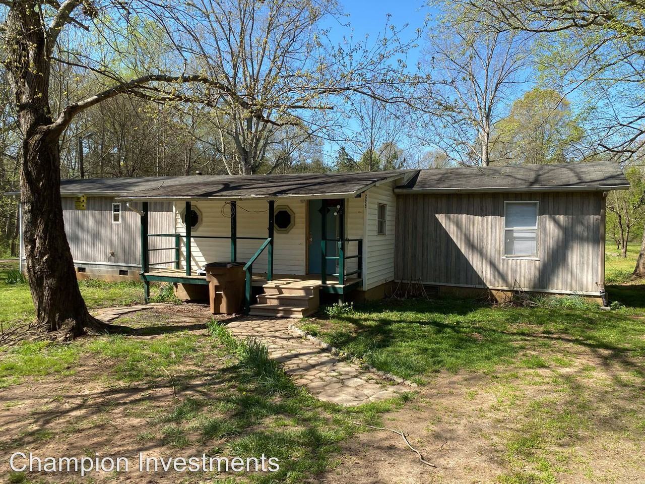 2453 Nixon Drive - Photo 2 of 20