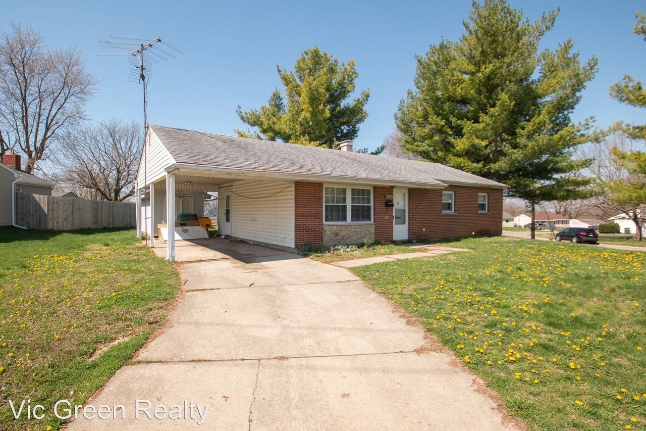 1205 S Maple Ave - Photo 2 of 20