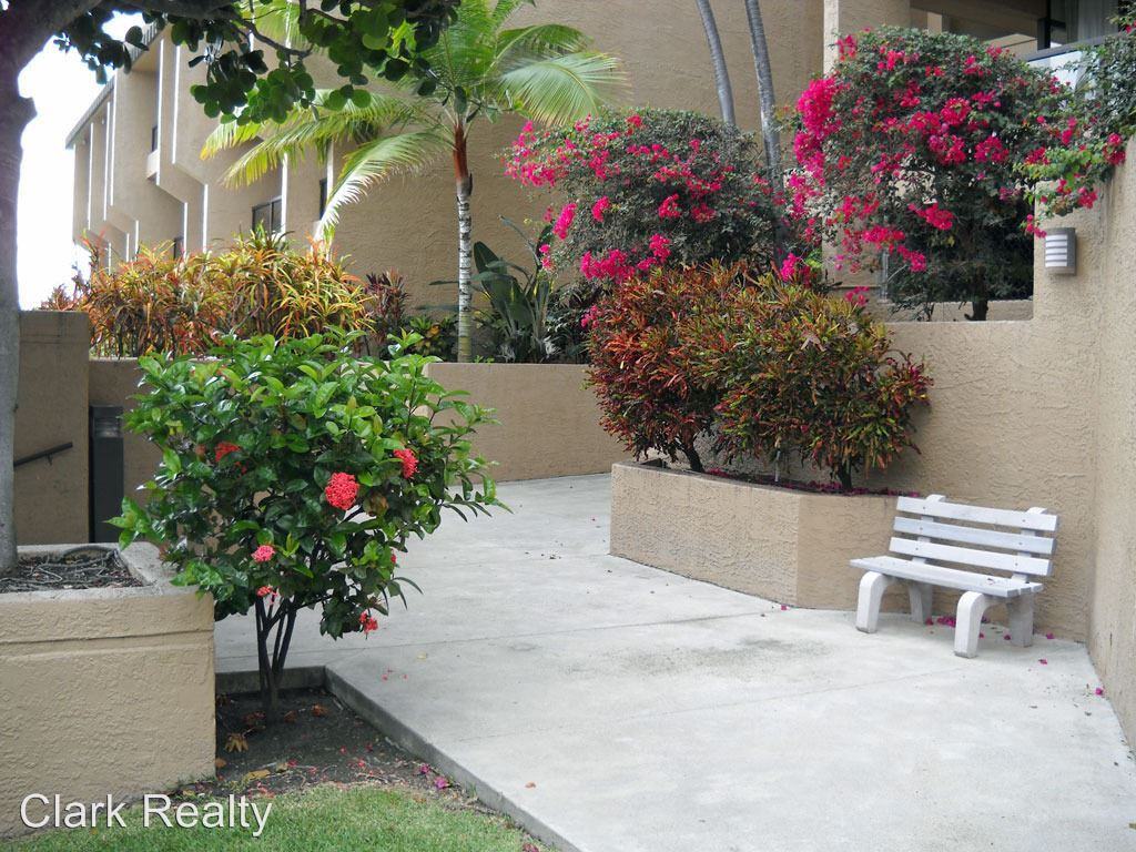75-5865 Walua Rd