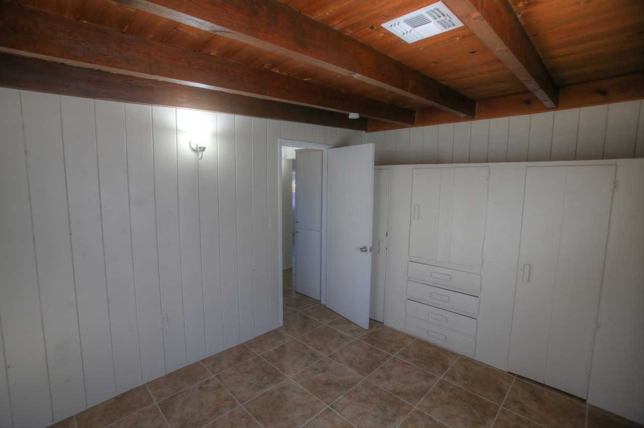 1220 N Roberts Way - Photo 3 of 3